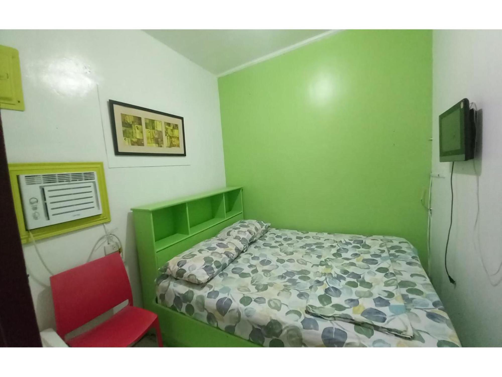 Oyo 1048 Jomckayl Apartelle Naga  Eksteriør billede