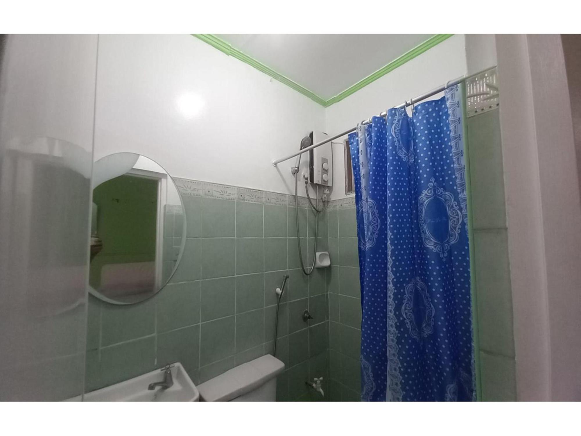 Oyo 1048 Jomckayl Apartelle Naga  Eksteriør billede